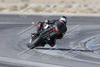 media/Dec-01-2025-Moto Forza (Mon) [[2daa91e15f]]/1-Advanced Group/Session 2 Turn 11 Backside/